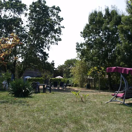 Acacia Vakantiehuis Cherbonnieres (Charente-Maritime)
