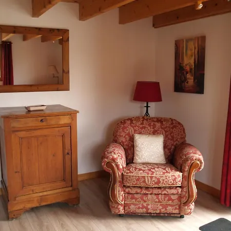 Acacia Casa de Férias Cherbonnieres (Charente-Maritime)