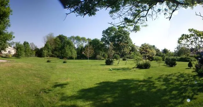 Acacia Cherbonnieres (Charente-Maritime)